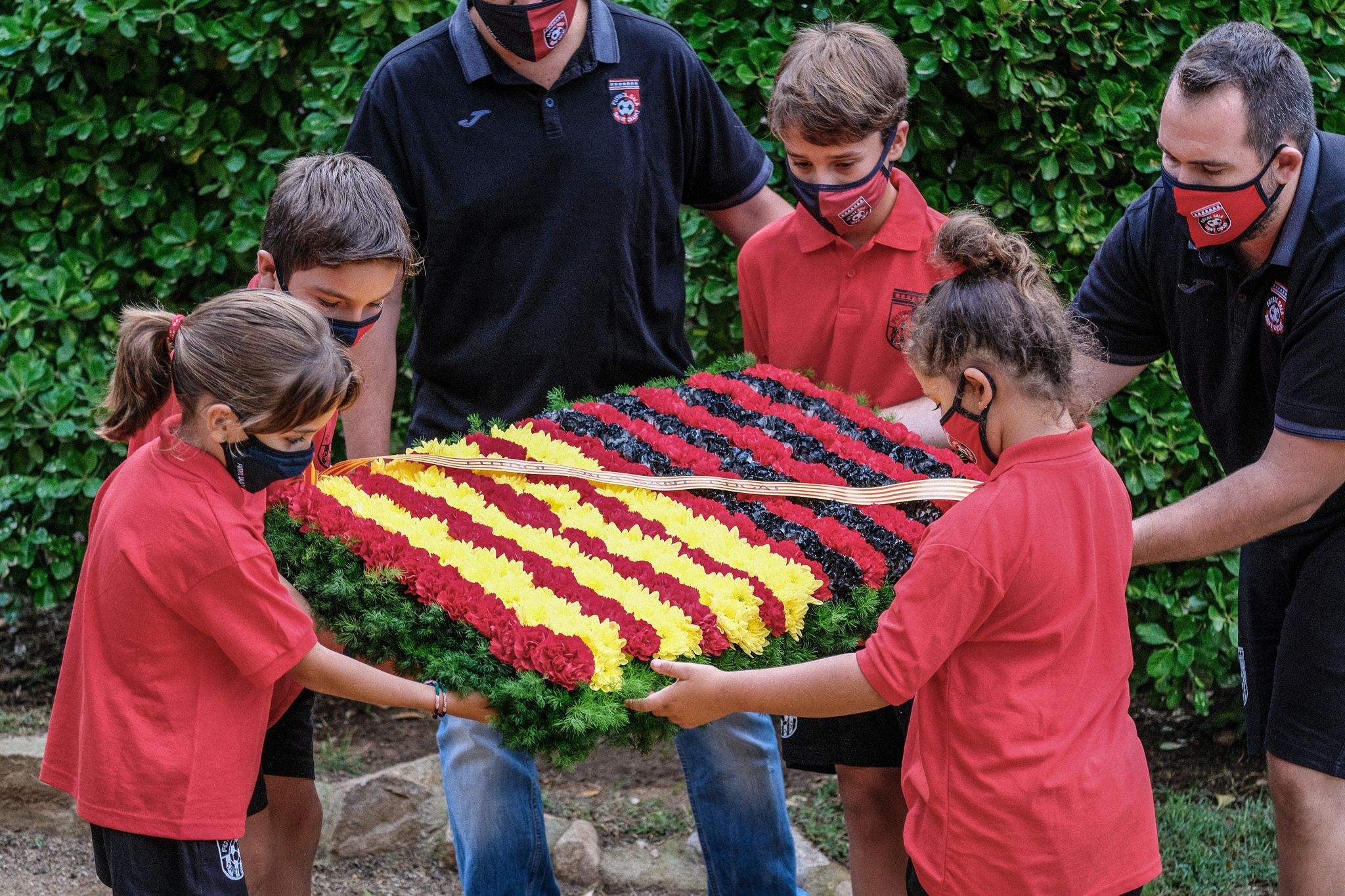 L'ofrena floral de les entitats i partits polítics durant la Diada Nacional de Catalunya. FOTO: Ale Gómez