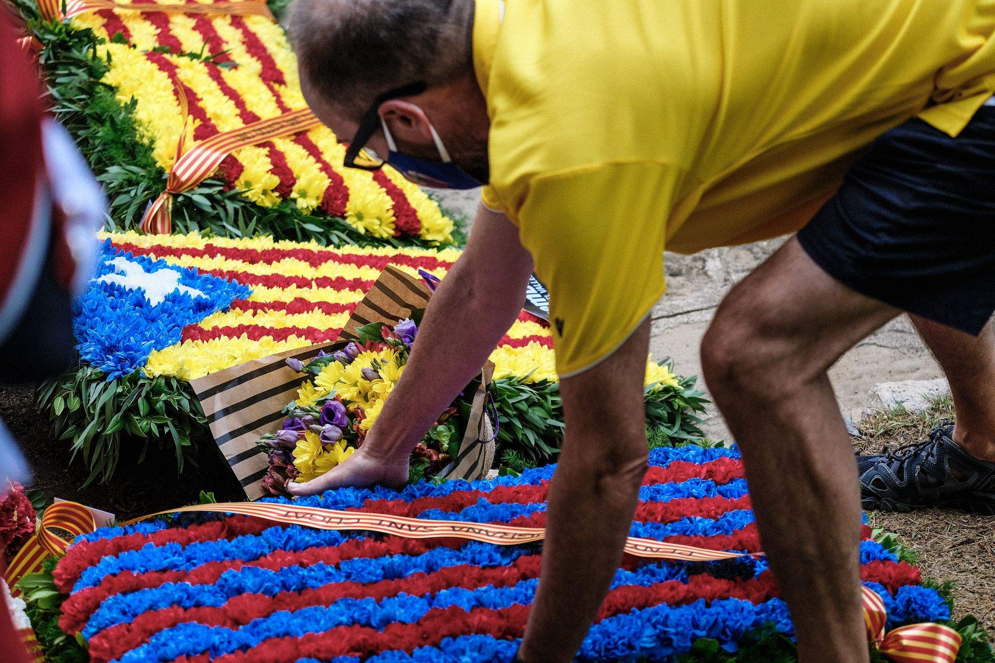 L'ofrena floral de les entitats i partits polítics durant la Diada Nacional de Catalunya. FOTO: Ale Gómez
