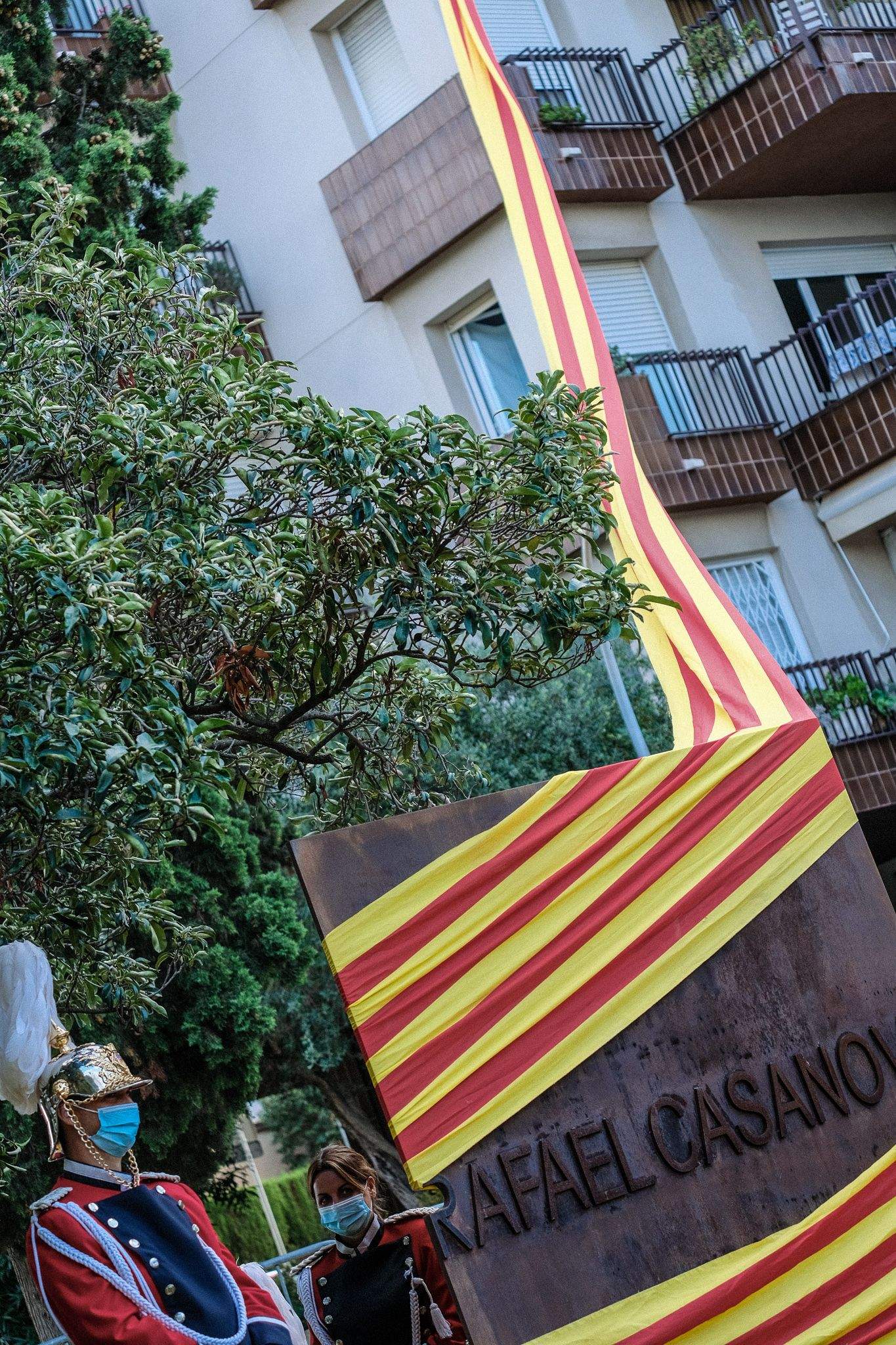 L'ofrena floral de les entitats i partits polítics durant la Diada Nacional de Catalunya. FOTO: Ale Gómez