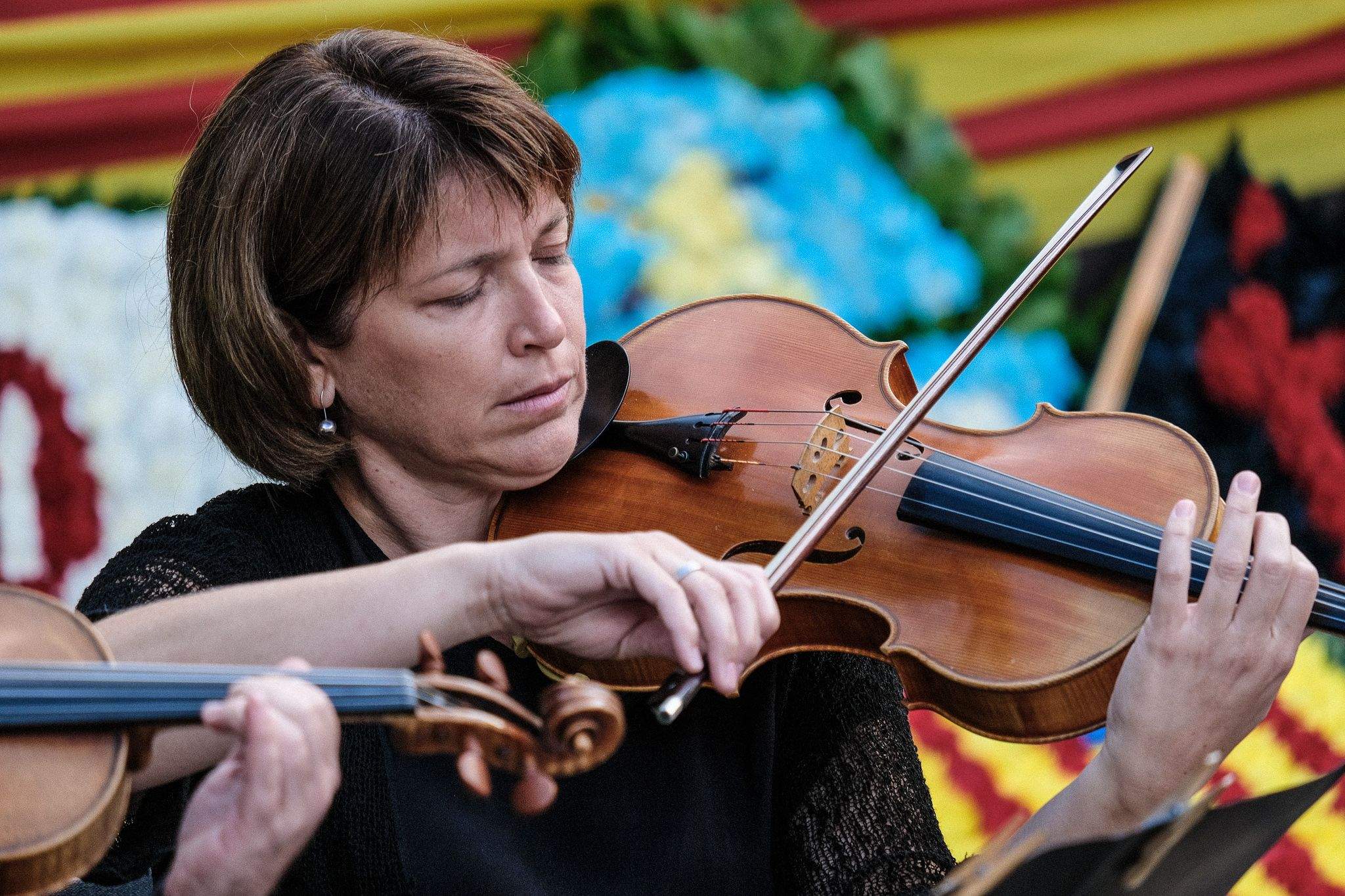 El Quartet Brossa a l'ofrena floral de les entitats i partits polítics durant la Diada Nacional de Catalunya. FOTO: Ale Gómez