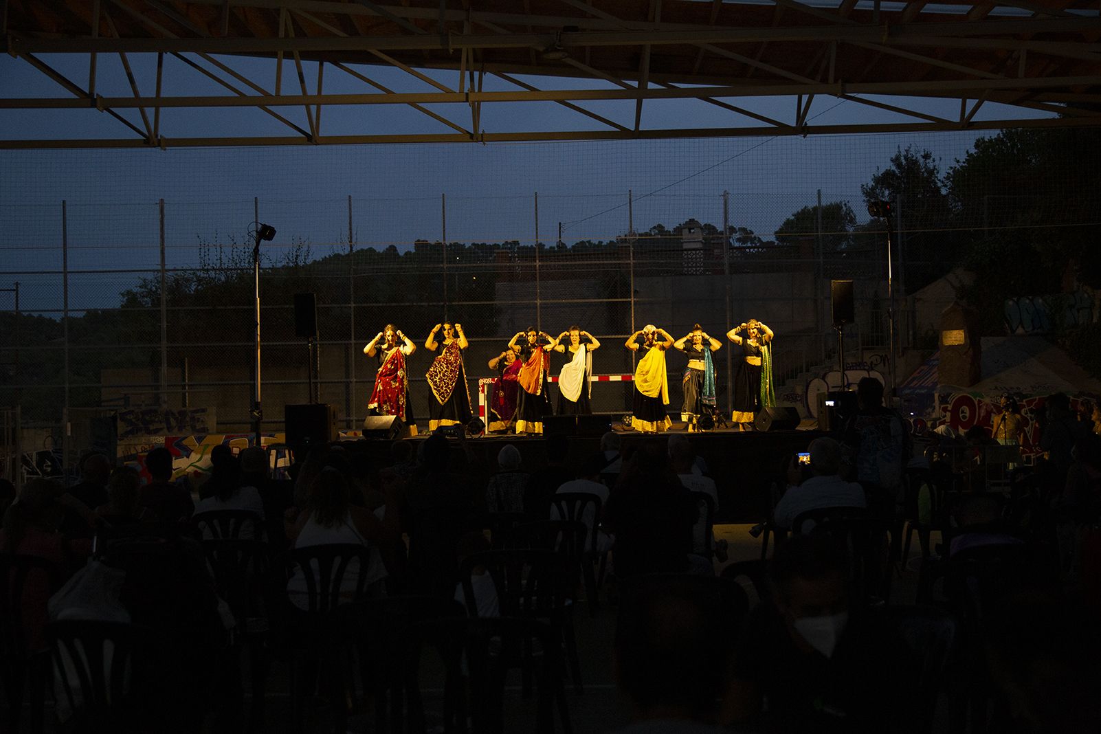 Exhibició de Bollywood a la FM Les Planes. FOTO: Anna Bassa
