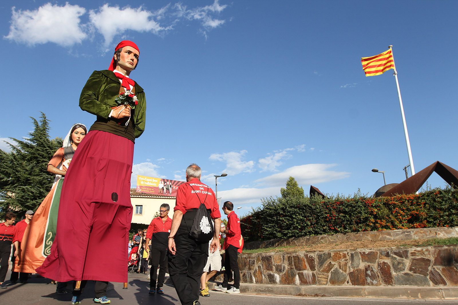Una rua gegantera a la Festa Major de Valldoreix. FOTO: Arxiu