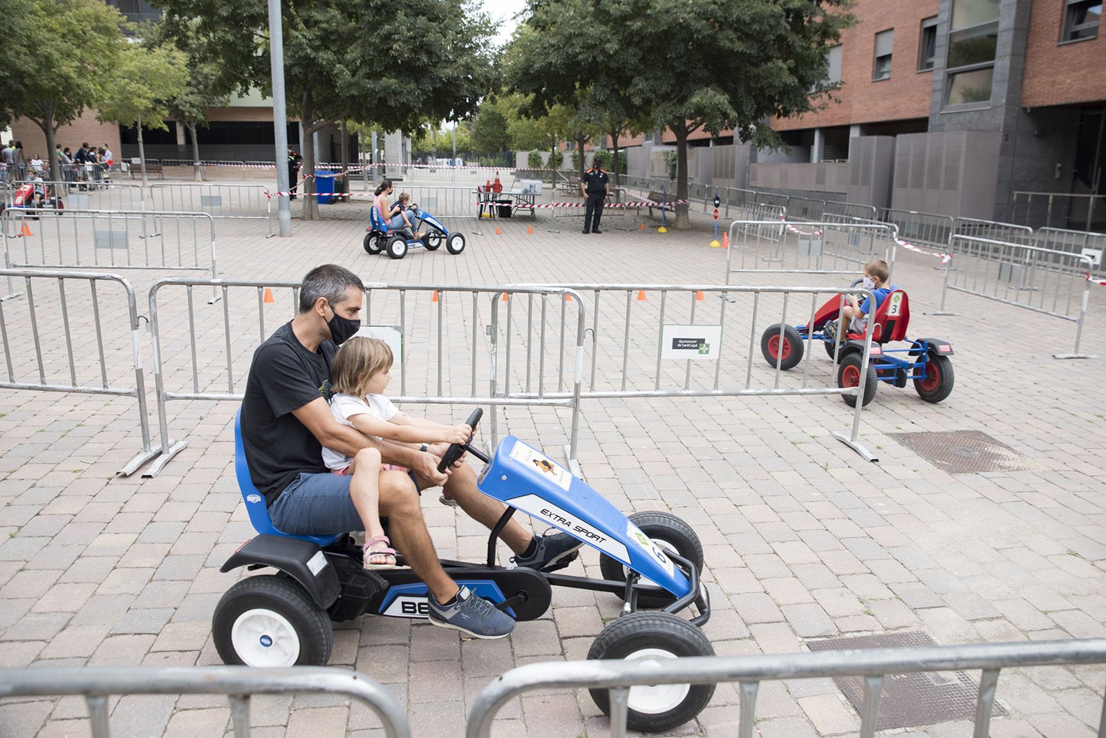 Circuit educació vial amb cars. Foto: Bernat Millet.