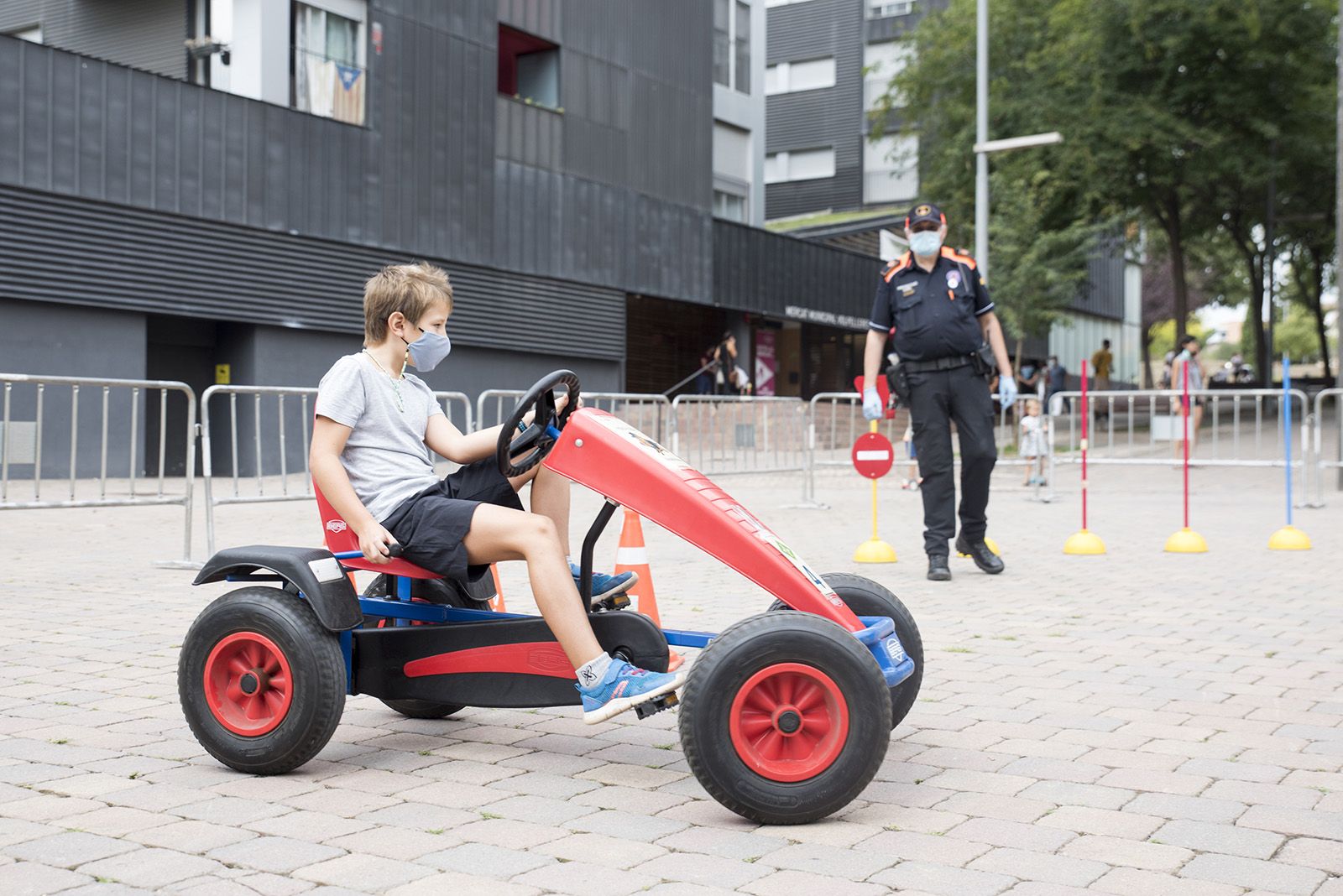 Circuit educació vial amb cars. Foto: Bernat Millet.