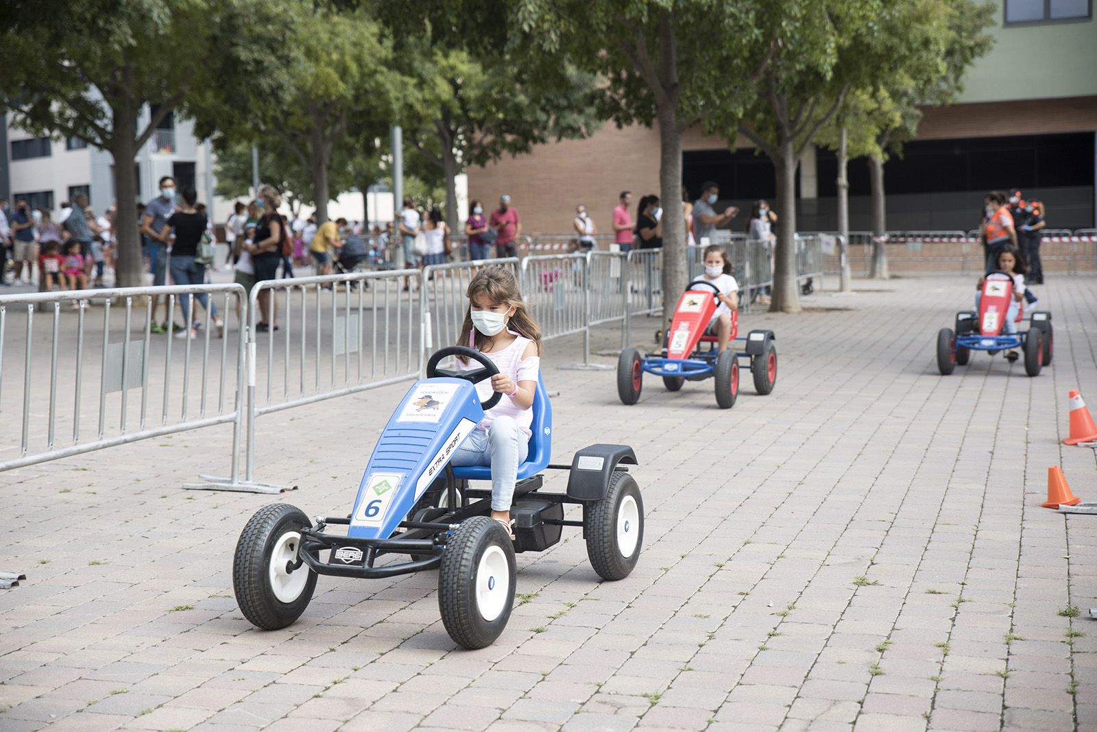 Circuit educació vial amb cars. Foto: Bernat Millet.