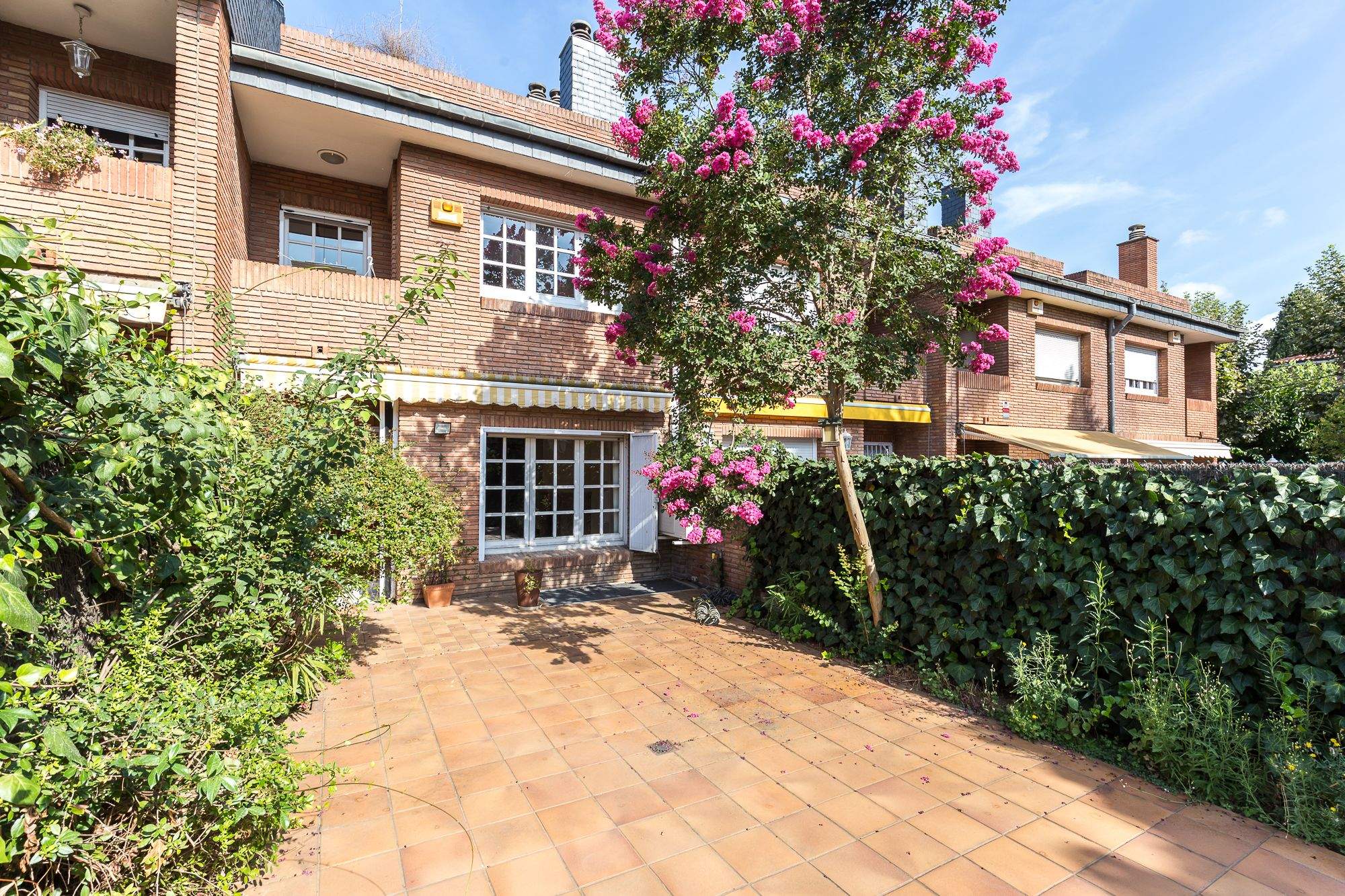 Jardí de la casa  de la immobiliària AMAT. FOTO: Cedida