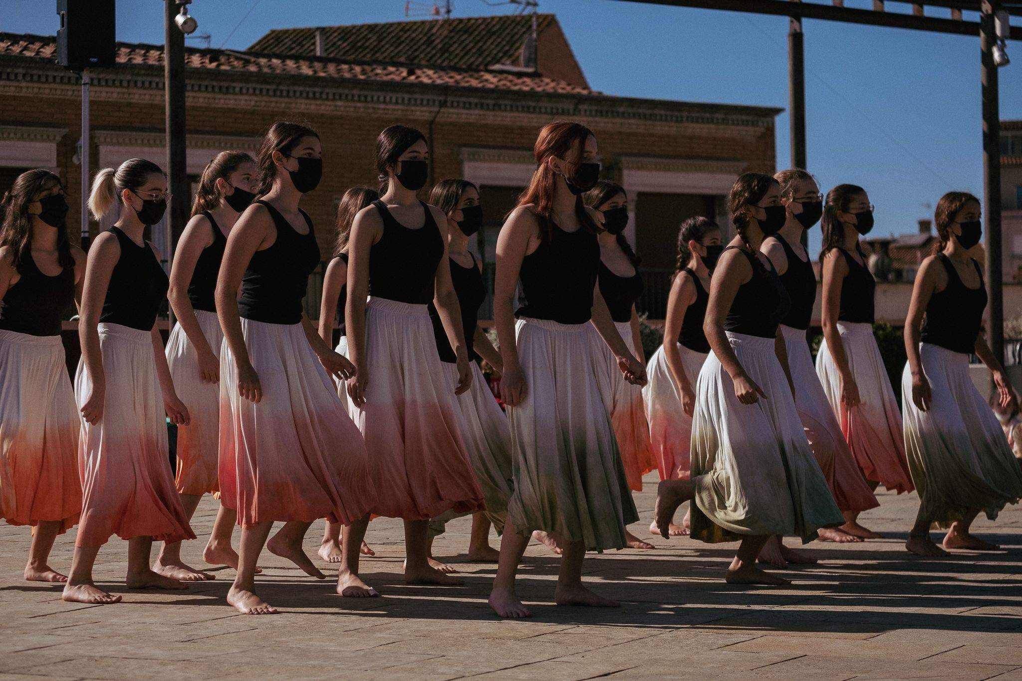 Ballada del cos de dansa i juvenils de l’Esbart Sant Cugat. FOTO: Ale Gómez
