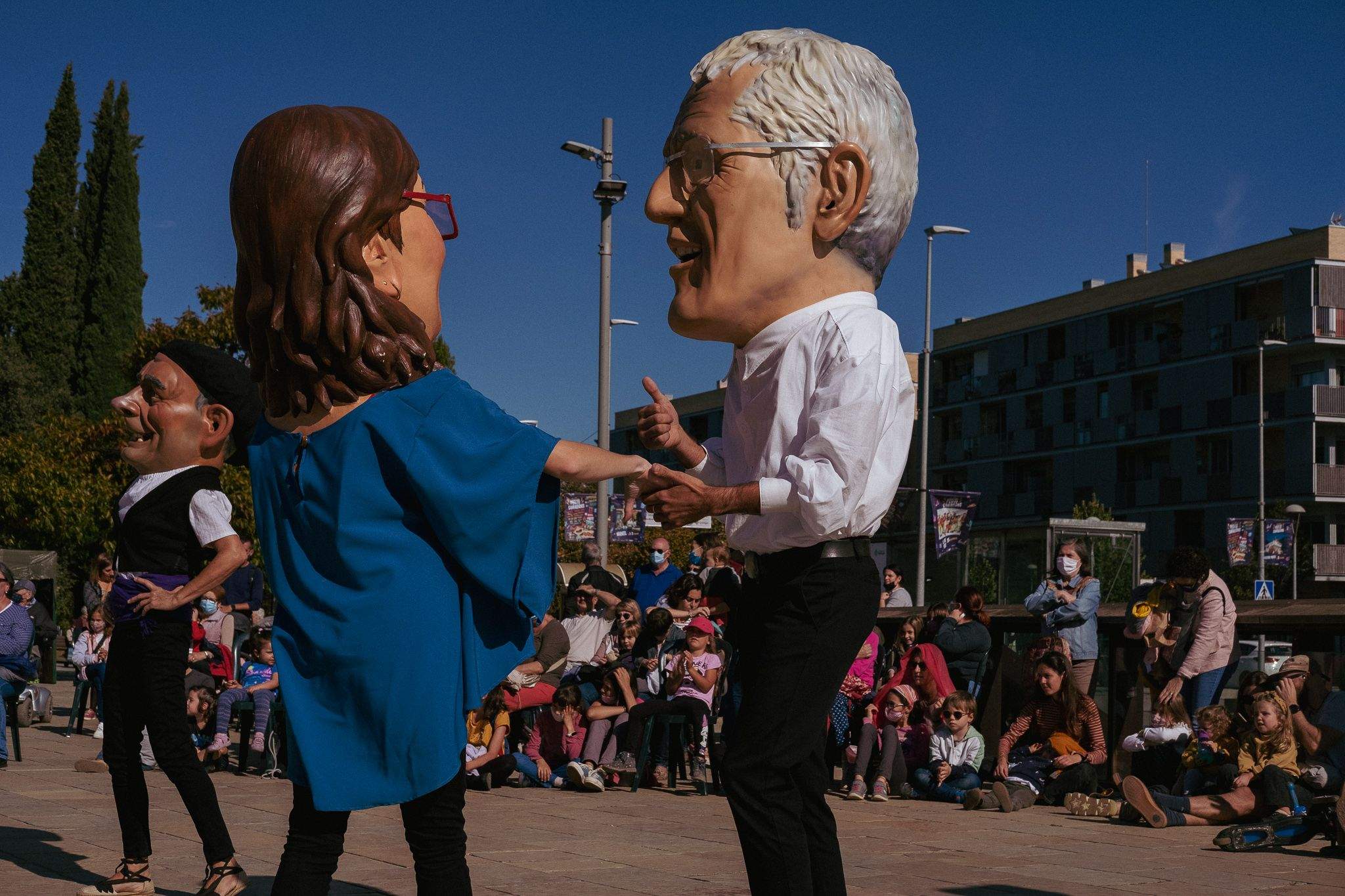Actuació dels Caparrots i Capgrossos de Sant Cugat. FOTO: Ale Gómez