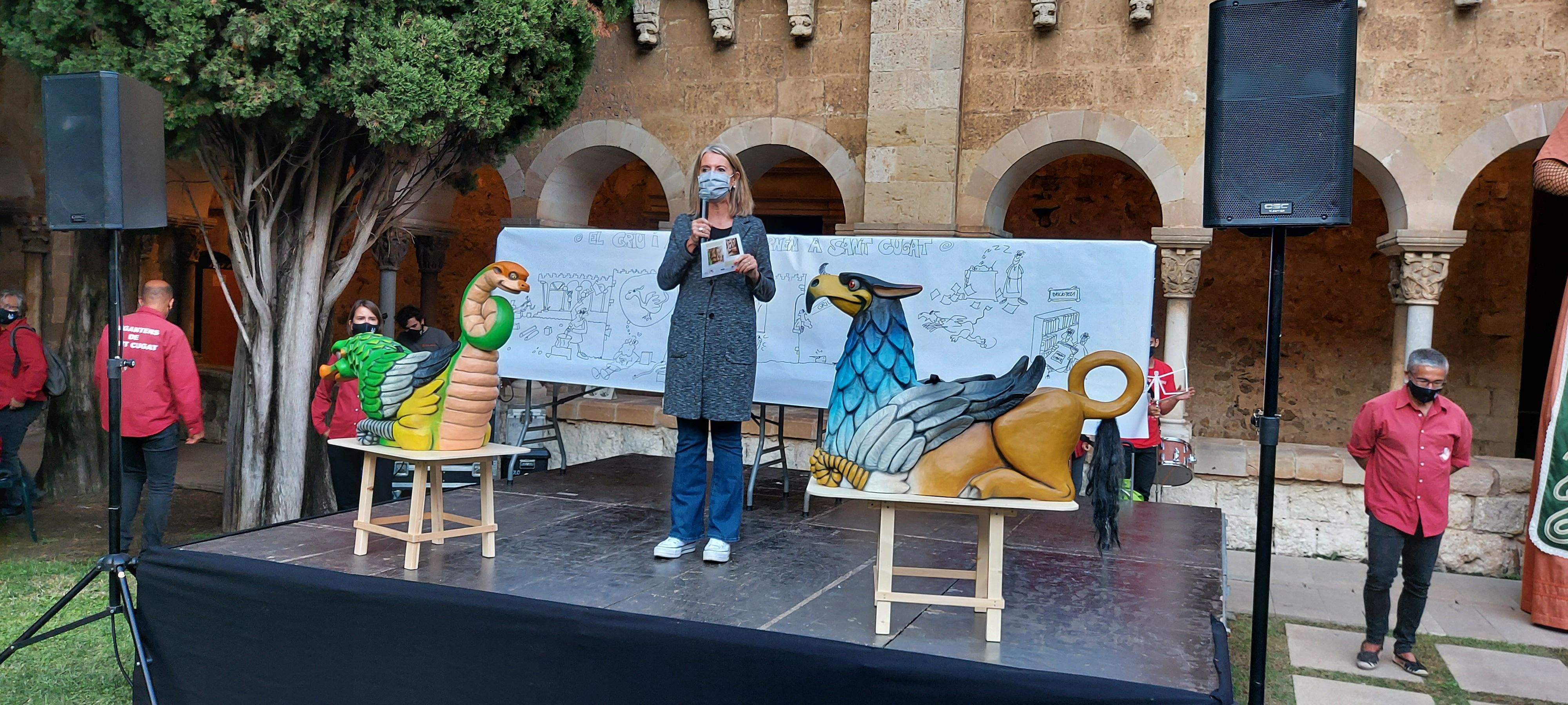 L'alcaldessa de Sant Cugat, Mireia Ingla, a la presentació dels nous gegants de Sant Cugat. FOTO: JLSilva