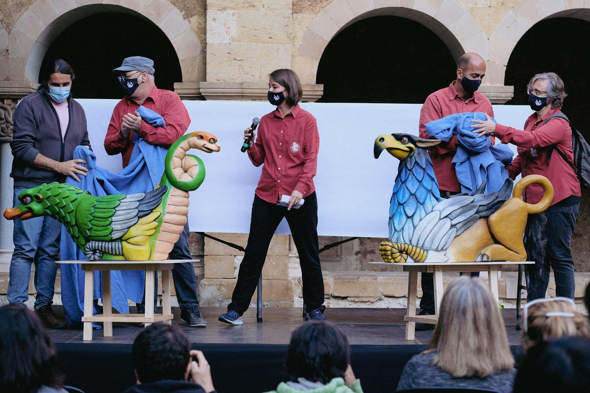 Presentació de les figures infantils dels Geganters de Sant Cugat al Claustre. FOTO: Ale Gómez