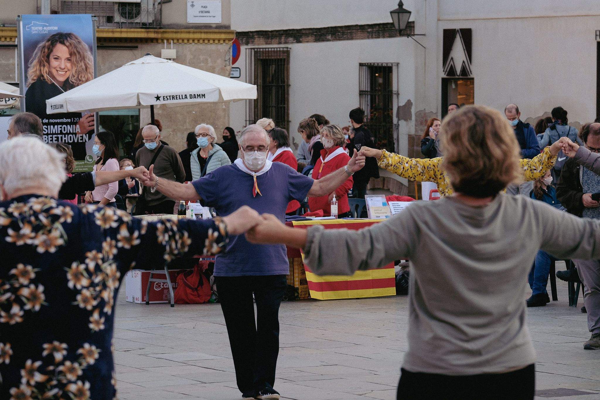  Ballada de sardanes amb la Jovenívola de Sabadell. FOTO: Ale Gómez