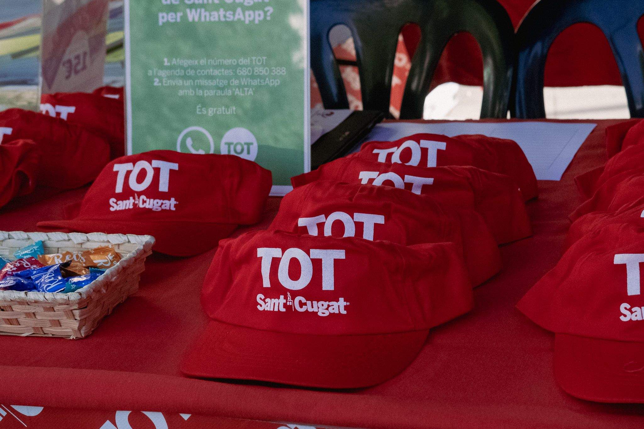 Gorres del TOT Sant Cugat a la Fira d'Entitats. FOTO: Ale Gómez
