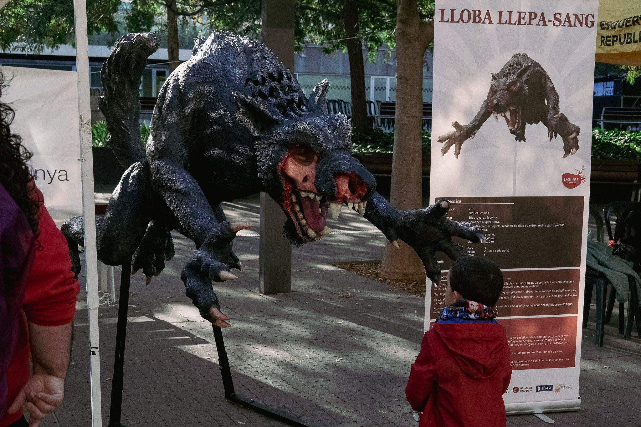 La Lloba Llepa-sang a la Fira d'Entitats. FOTO: Ale Gómez