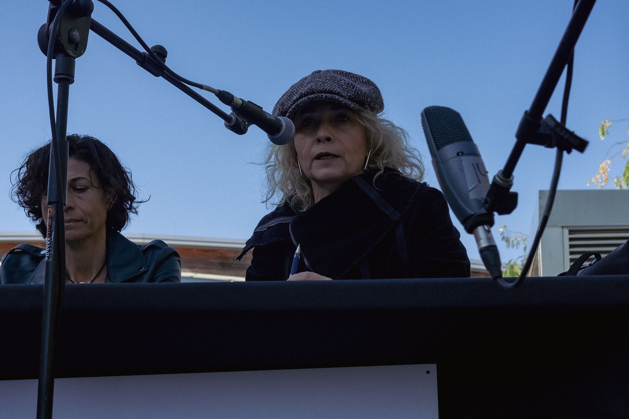 Taula rodona i presentació del Projecte Lliures, amb Punt de Referència i la Fundació Isidre Esteve. FOTO: Ale Gómez