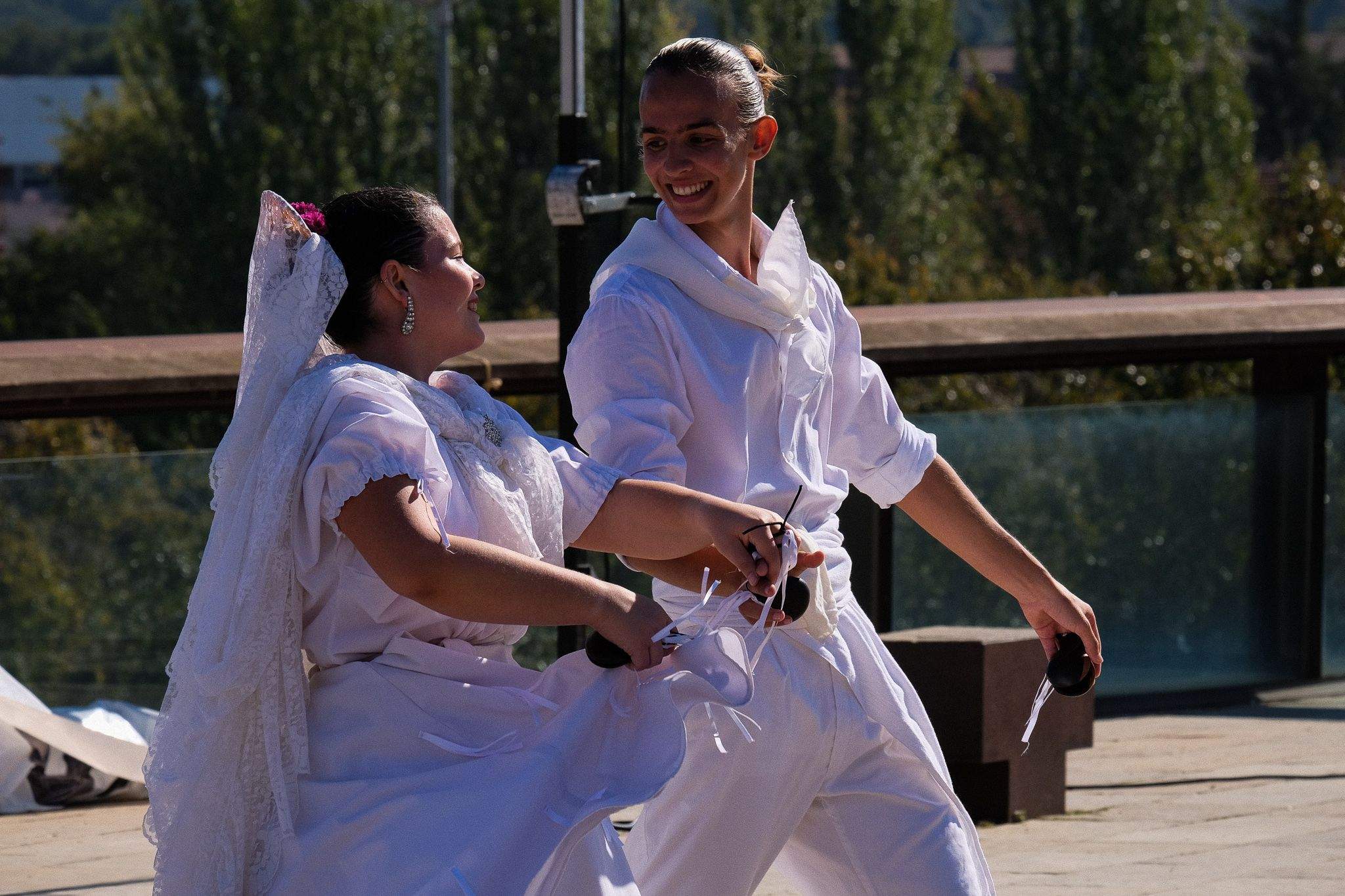 Ball de Gitanes de Sant Cugat del Vallès a la plaça de l'U d'Octubre. FOTO: Ale Gómez