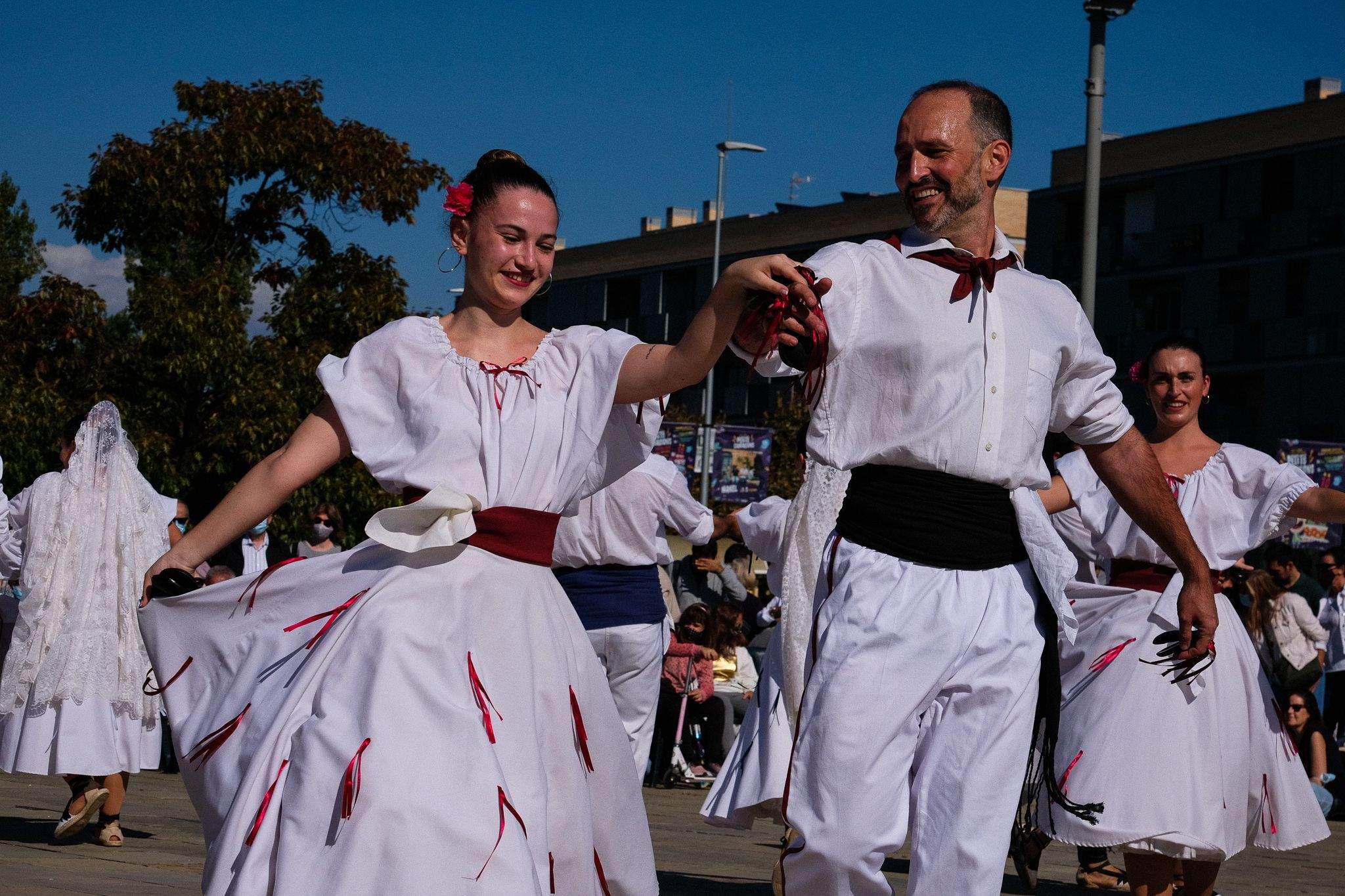 Ball de Gitanes de Sant Cugat del Vallès a la plaça de l'U d'Octubre. FOTO: Ale Gómez