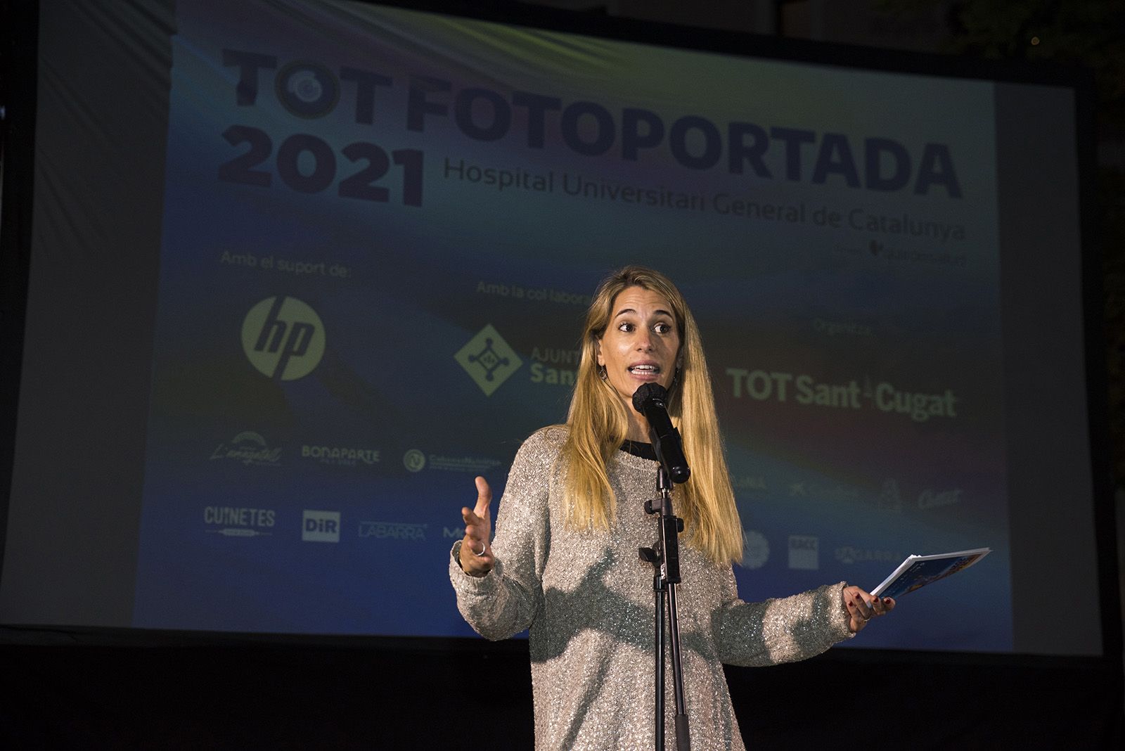 L'entrega de premis del TOT Fotoportada 2021. Foto: Bernat Millet.