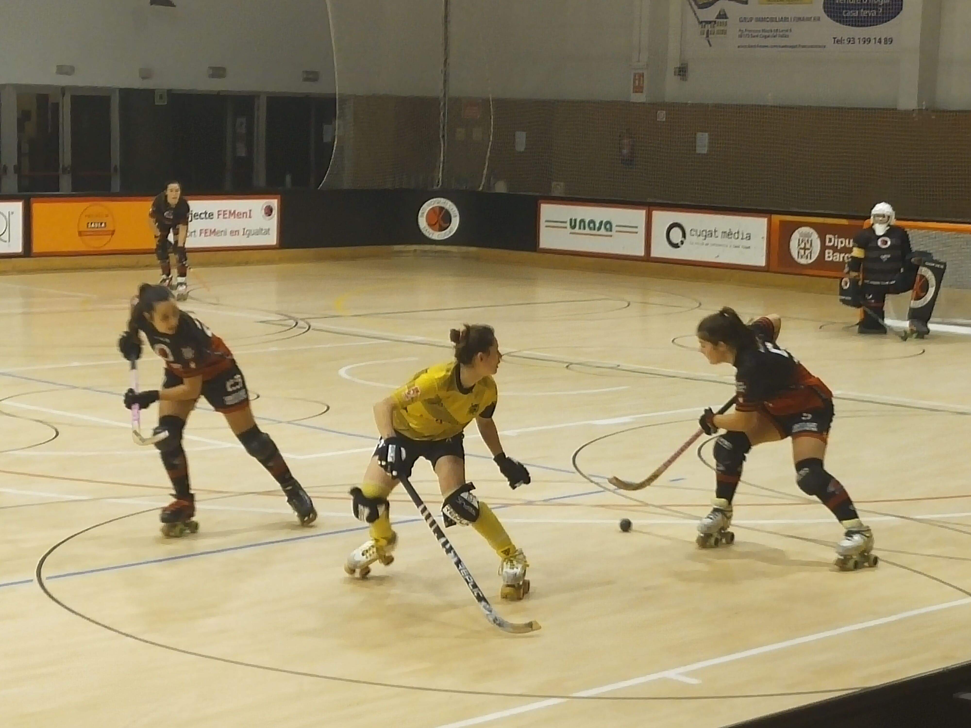 Andrea Massons, del PHC Sant Cugat, ha estat l'encarregada d'obrir l'electrònic. FOTO: Nielo Ballart