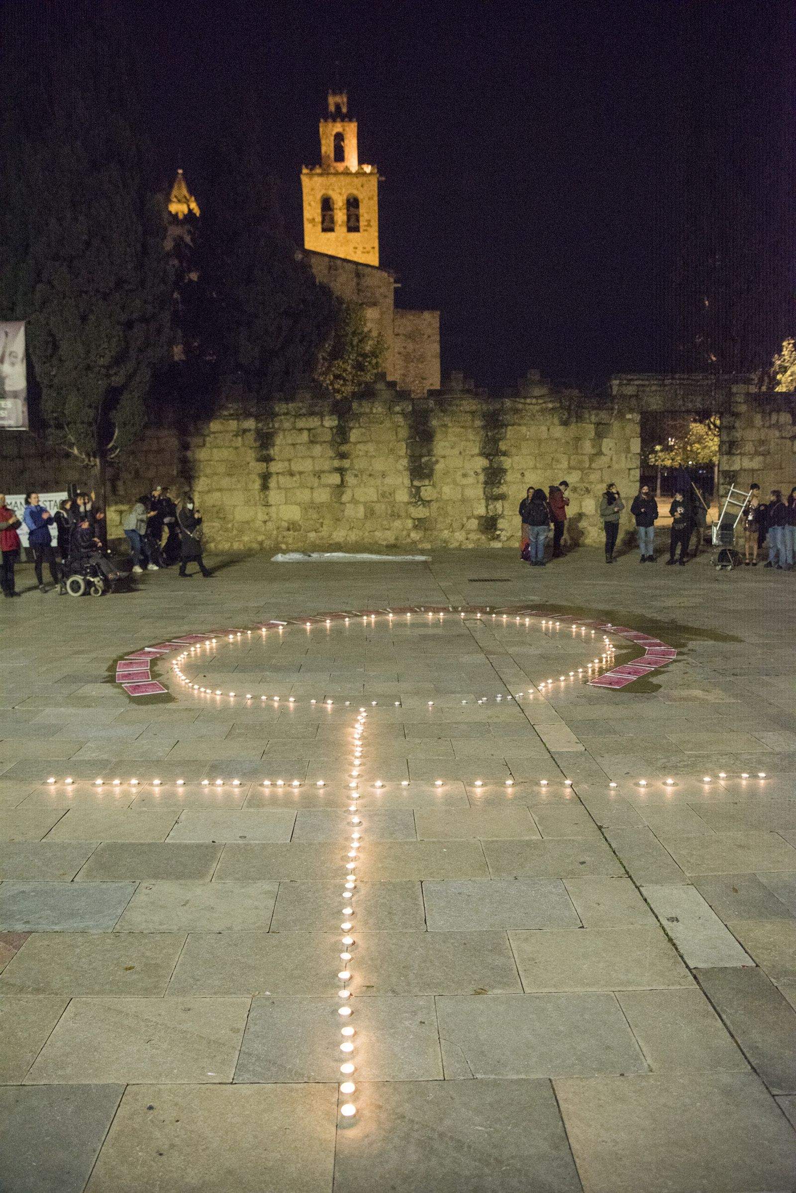 Manifestació de col·lectius feministes pel 25N. Foto: Bernat Millet.