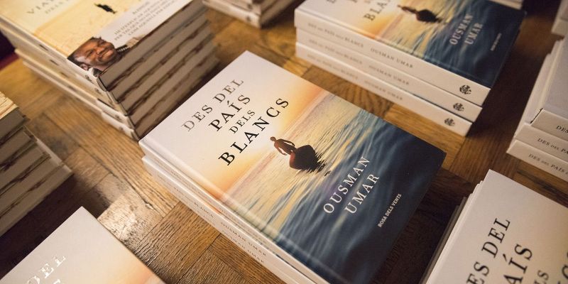 Presentació del llibre d'Ousman Umar 'Des del país dels blancs'. FOTO: Bernat Millet