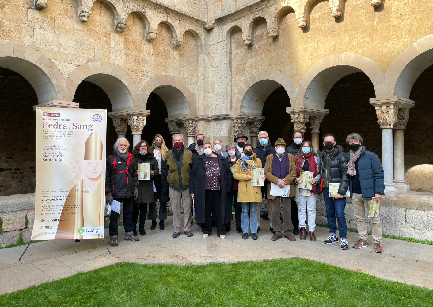 Foto de família a la presentació Pedra i Sang 2021. FOTO: TOT Sant Cugat