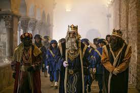 Els Reis Mags al Claustre del Monestir. FOTO: Arxiu