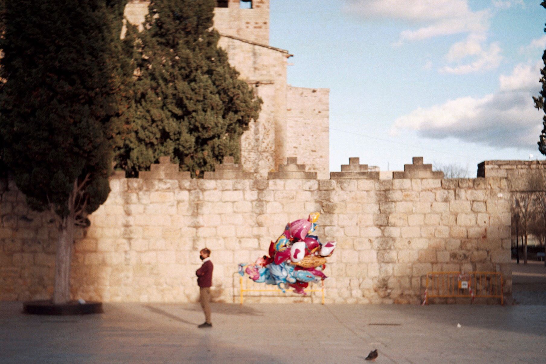 Bolero en 35mm. Plaça Monestir de Sant Cugat. Nadine Garcia