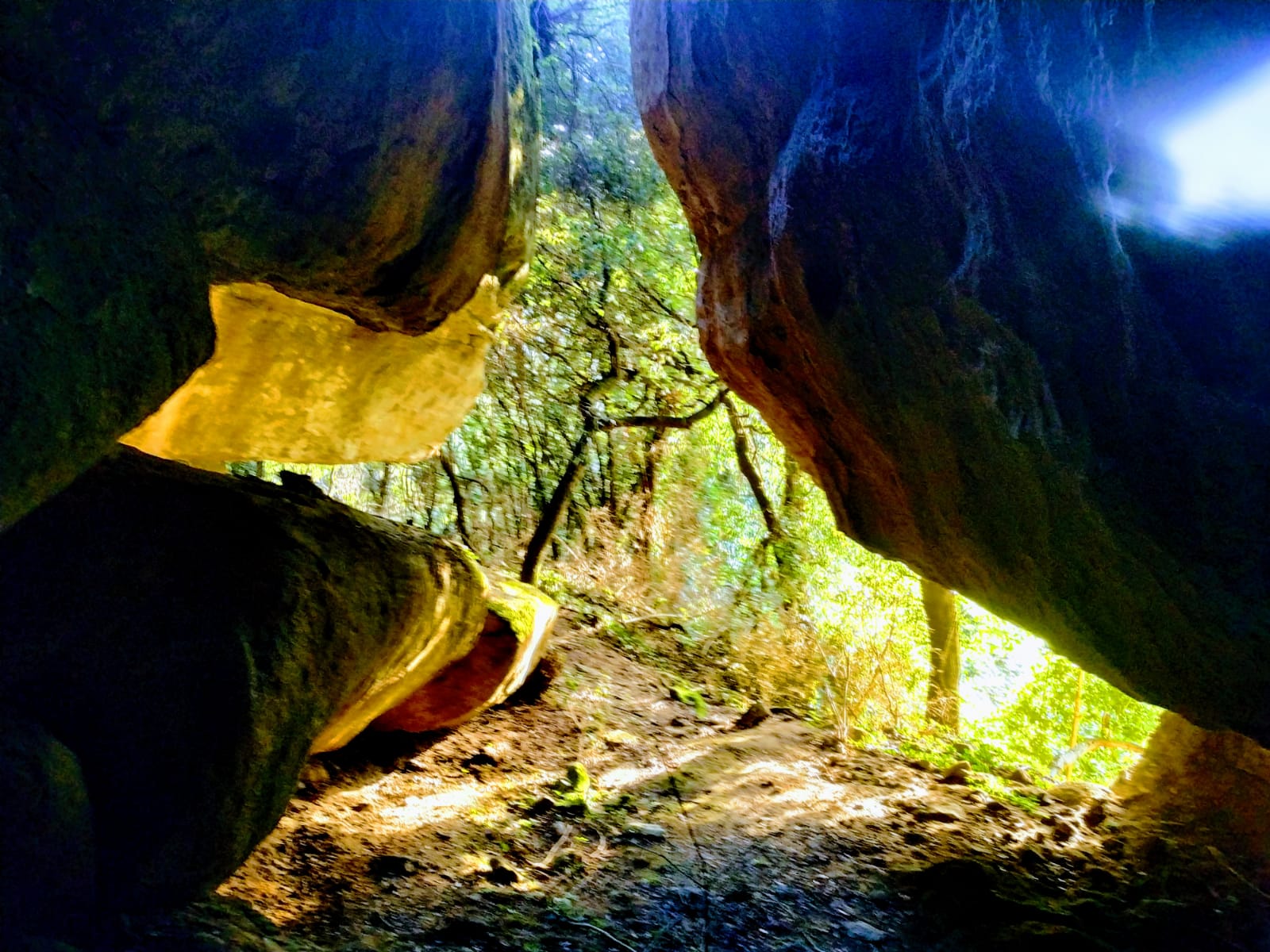 Coves. Sant Llorenç de Montgai -  Benito Pablo Rico Martín