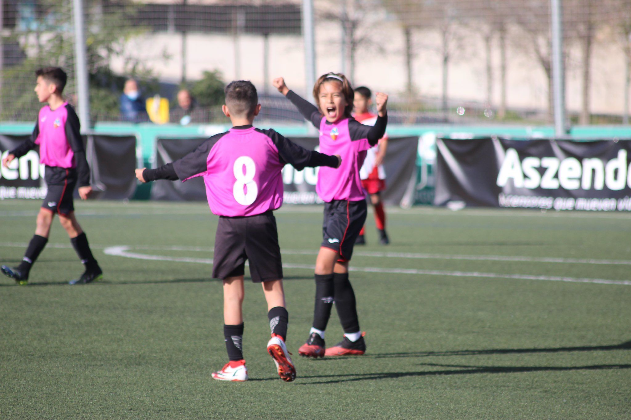 Els 4 alevins del Sant Cugat FC jugaran la fase final de la Media Gol Cup. FOTO: Cedida