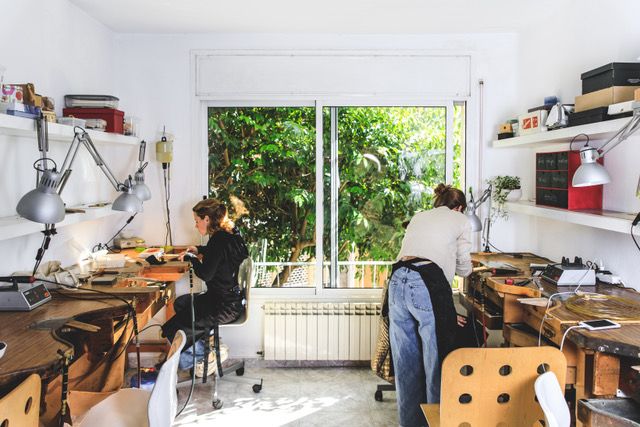 Taller de l'espai cultural dTerra a Sant Cugat. FOTO: @lenkas_lens