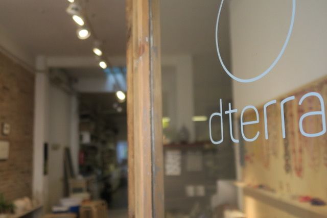 Entrada de l'espai cultural dTerra a Sant Cugat. FOTO: @lenkas_lens