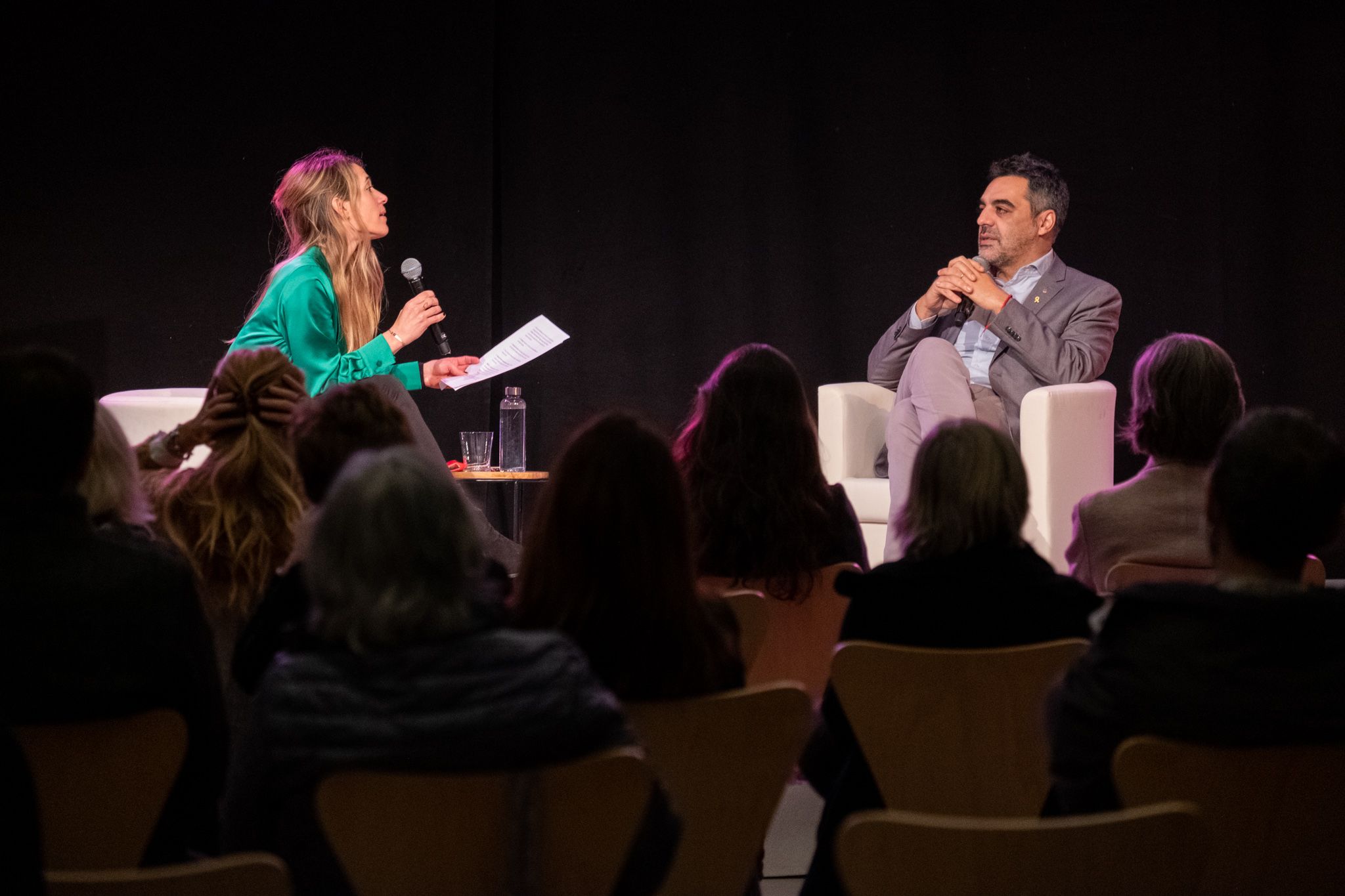 Diáleg entre Laura Grau (TOT Sant Cugat) i Jofre Llombart a la Unió. FOTO: Ale Gómez