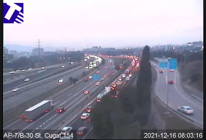 Retencions a l'AP-7 a Sant Cugat en sentit sud FOTO: Trànsit Retencions a l'AP-7 a Sant Cugat en sentit sud FOTO: Trànsit