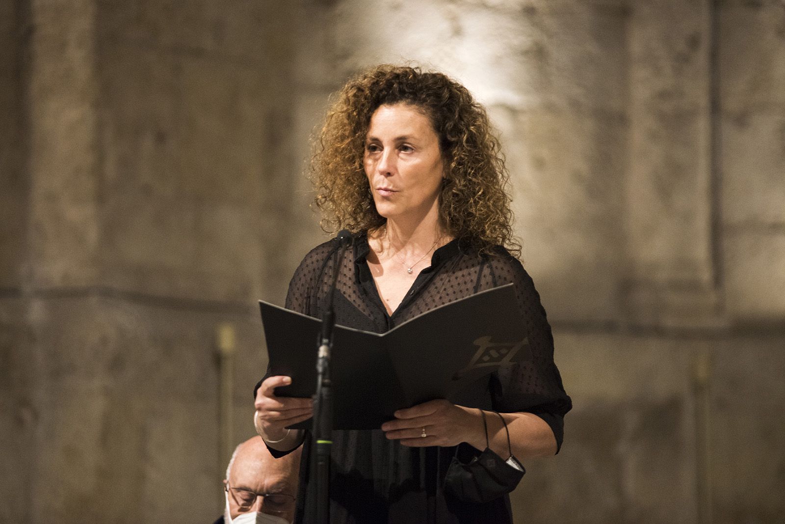 Nadal a Casa a l'esglesia monestir organitzat per Òmnium Sant Cugat, un recull de poesia nadalenca i concert de nadales FOTO: Bernat Millet 