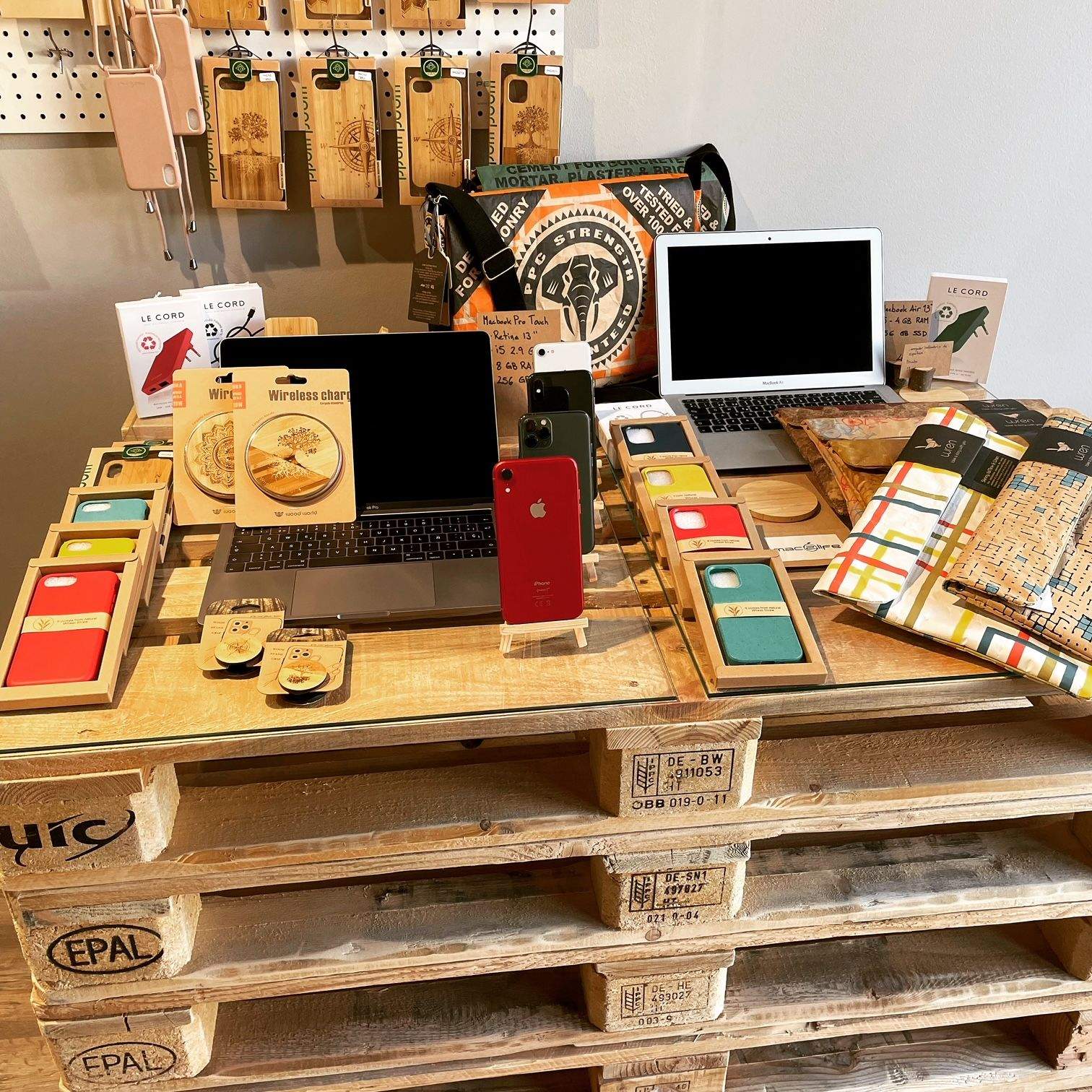 La botiga està situada al barri de Volpelleres de Sant Cugat. FOTO: Cedida