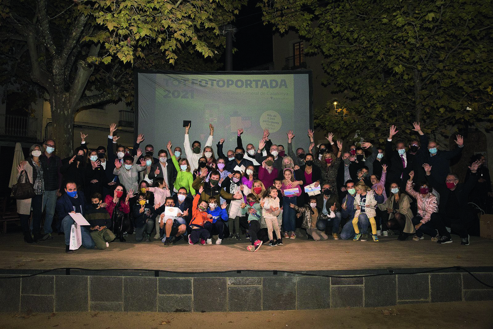 El Concurs TOT Fotoportada Hospital Universitari General de Catalunya entregant els premis a la plaça de Barcelona FOTO: Arxiu