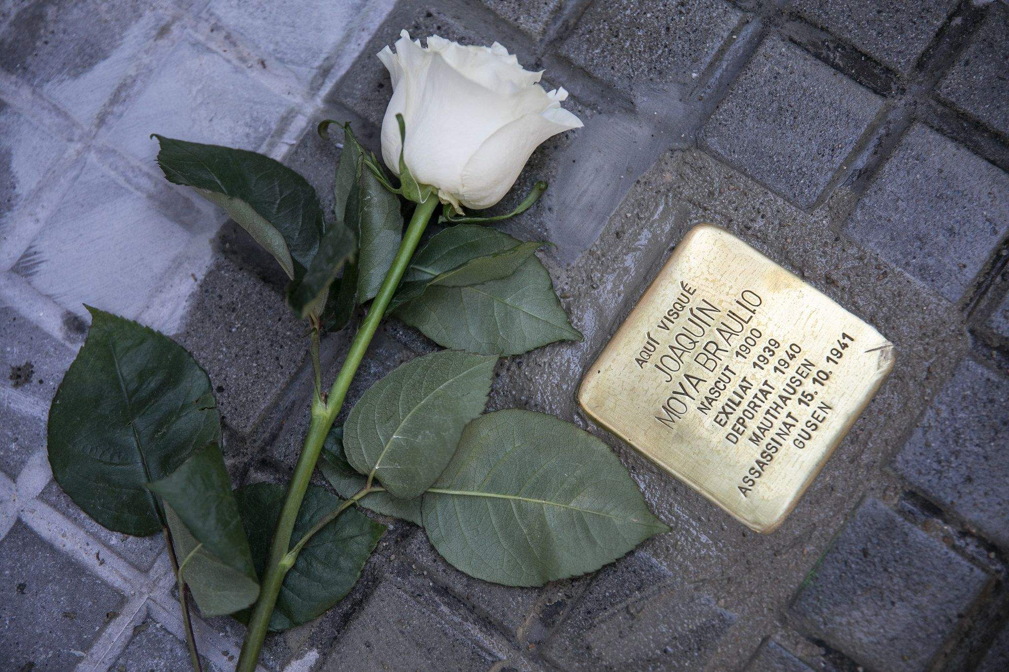 Homenatge als santcugatencs als camps nazis