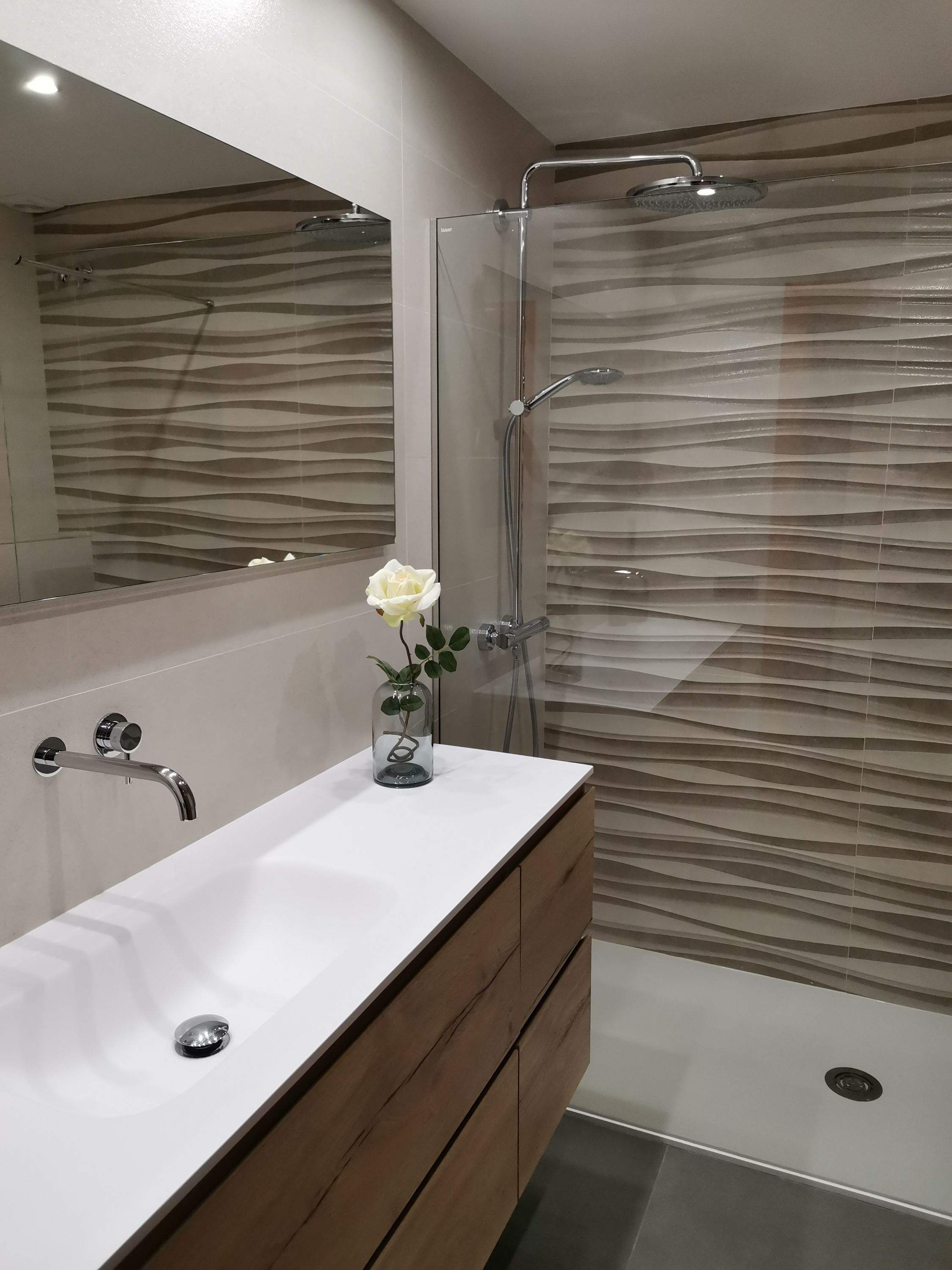 Remodelació d’un bany a Alella, el Maresme. | Catalonia Ceramica