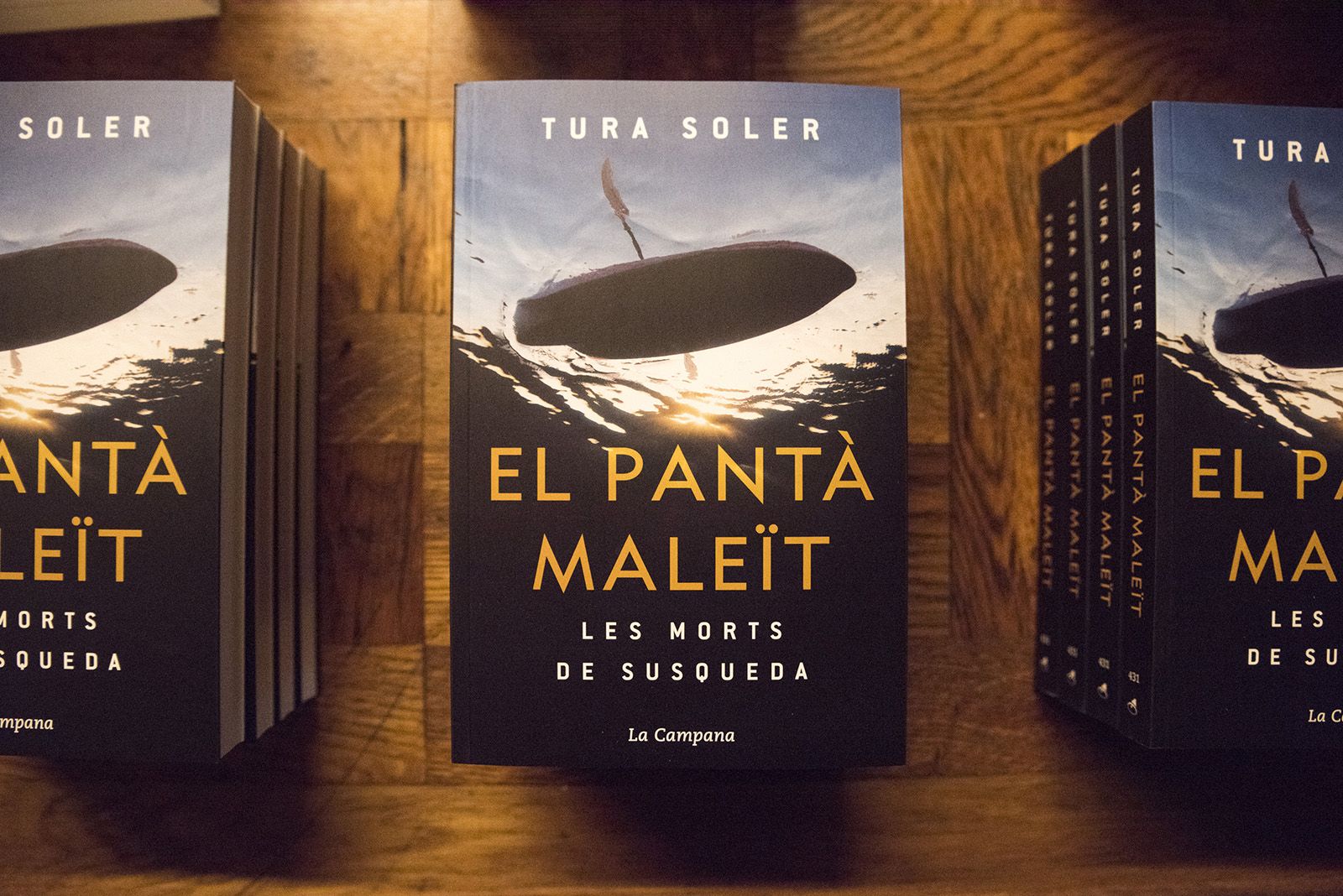 Presentació del llibre "El pantà maleït" i "Orillas del pantano" de Tura Soler. Foto: Bernat Millet.