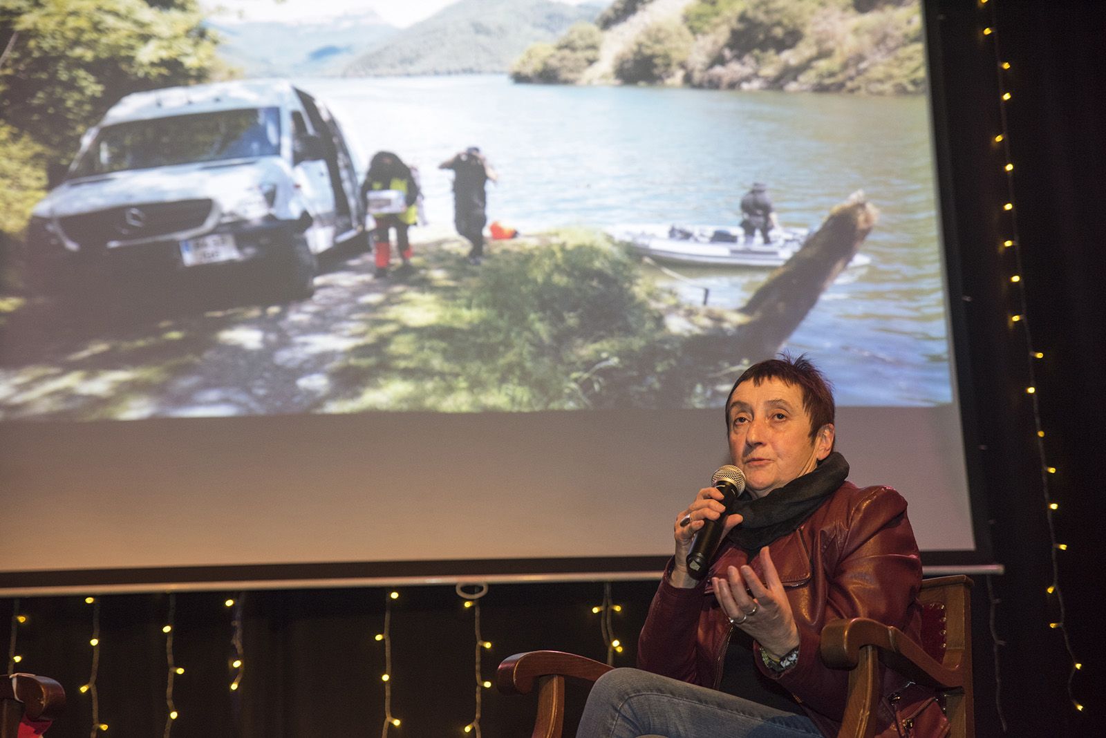 Presentació del llibre "El pantà maleït" i "Orillas del pantano" de Tura Soler. Foto: Bernat Millet.