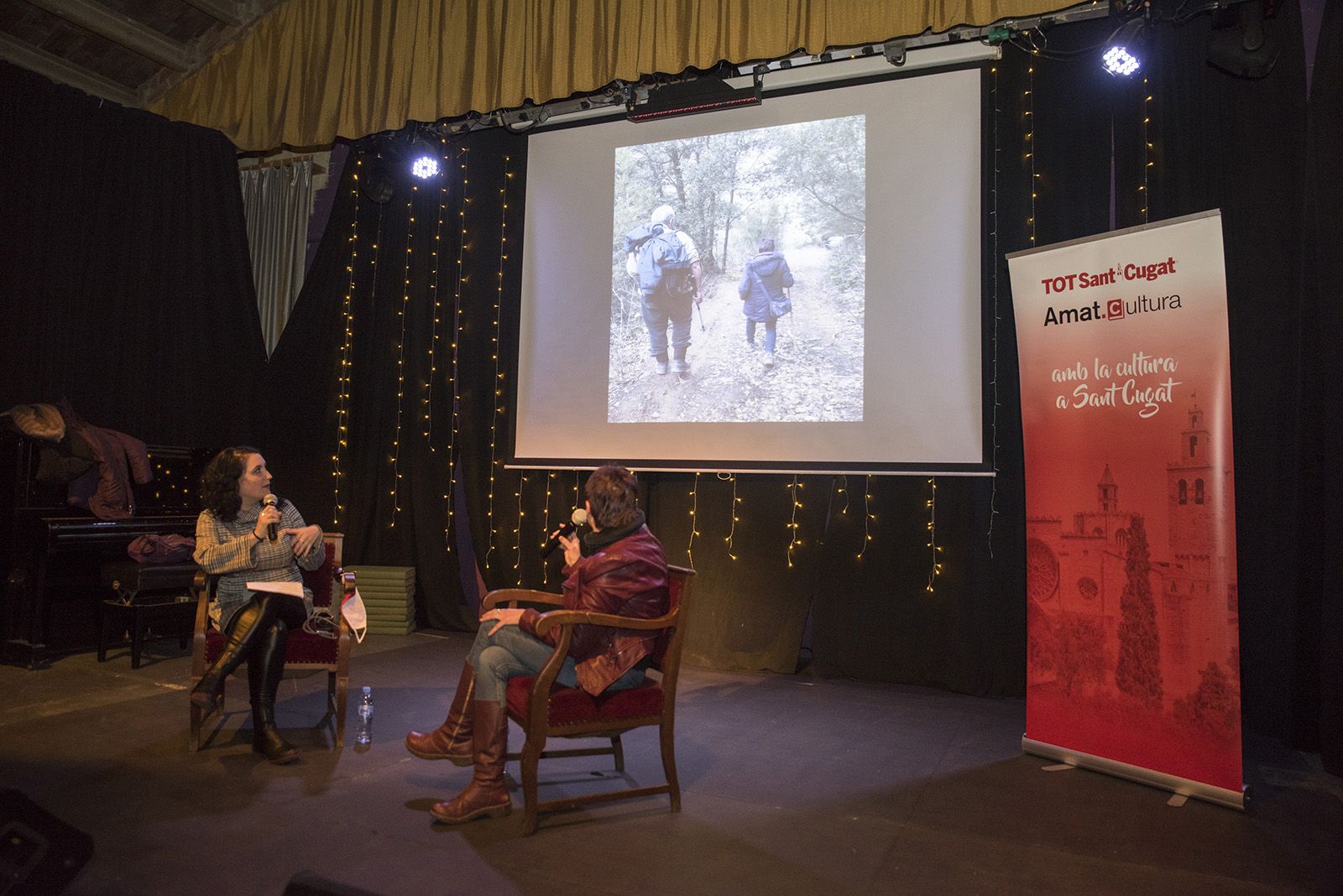 Presentació del llibre "El pantà maleït" i "Orillas del pantano" de Tura Soler. Foto: Bernat Millet.