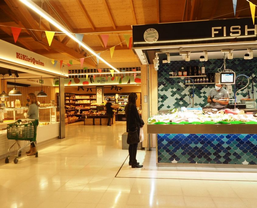 L'interior del mercat de Volpelleres FOTO: Promusa