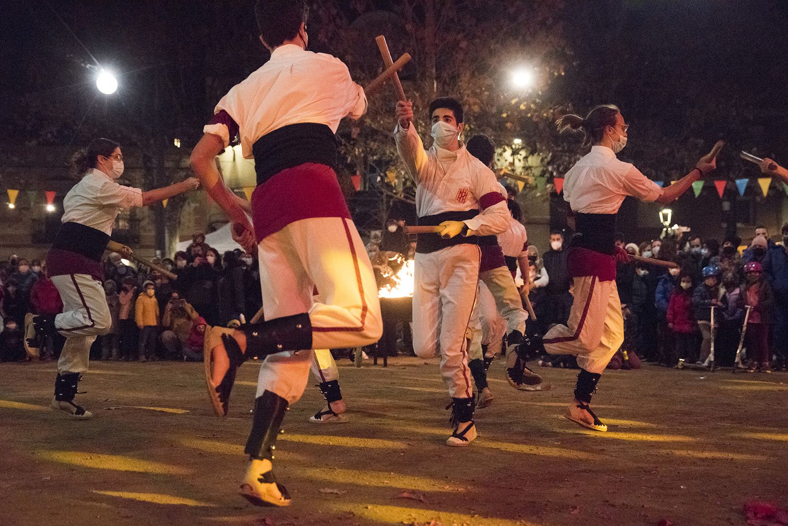 Actuació de les entitats de cultura popular i tradicional. Foto: Bernat Millet.