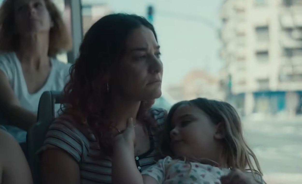 Fotograma de la pel·lícula AMA, de Júlia de Paz