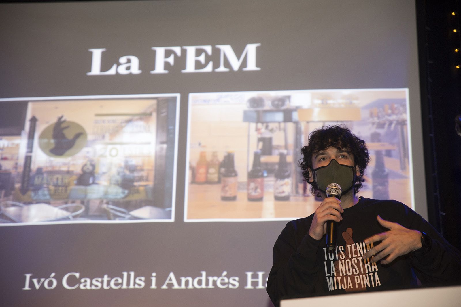 Andrés Halty, de la cerveseria La FEM a la presentació de la dotzena revista del Món Sant Cugat. Foto: Bernat Millet.