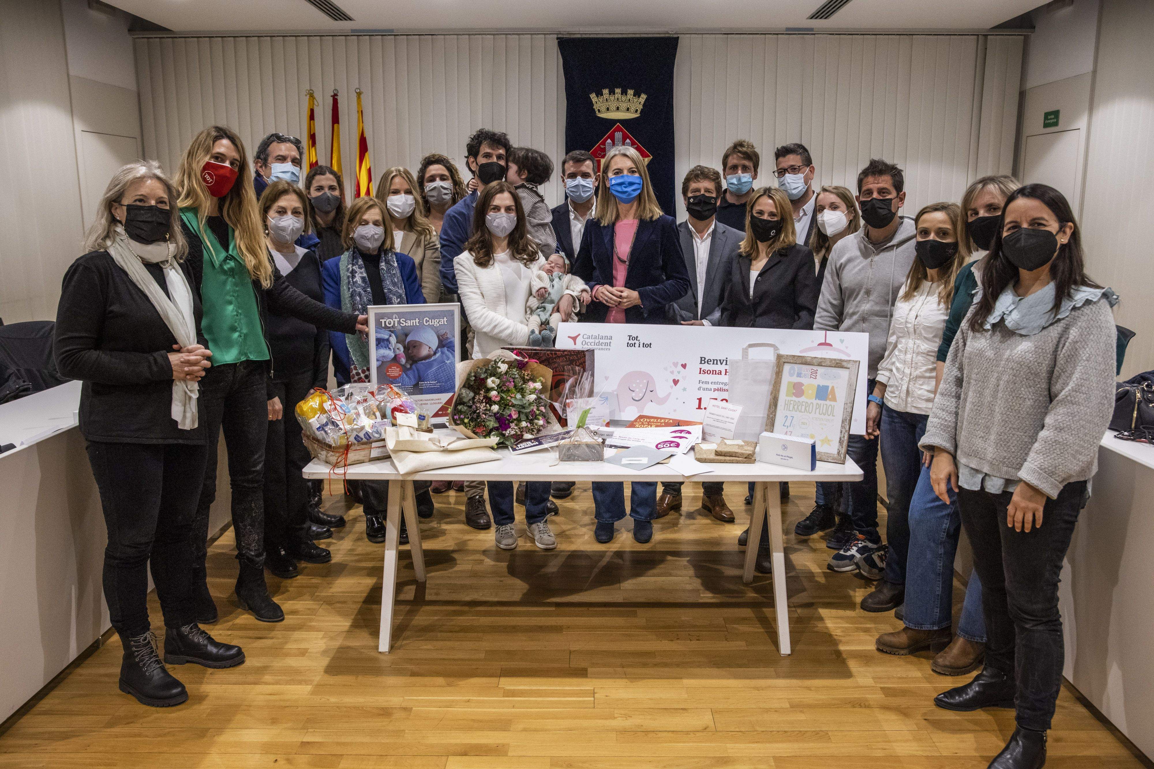 Entitats col·laboradores del premi 'Qui serà el primer santcugatenc de l'any?'. FOTO: Lali Puig