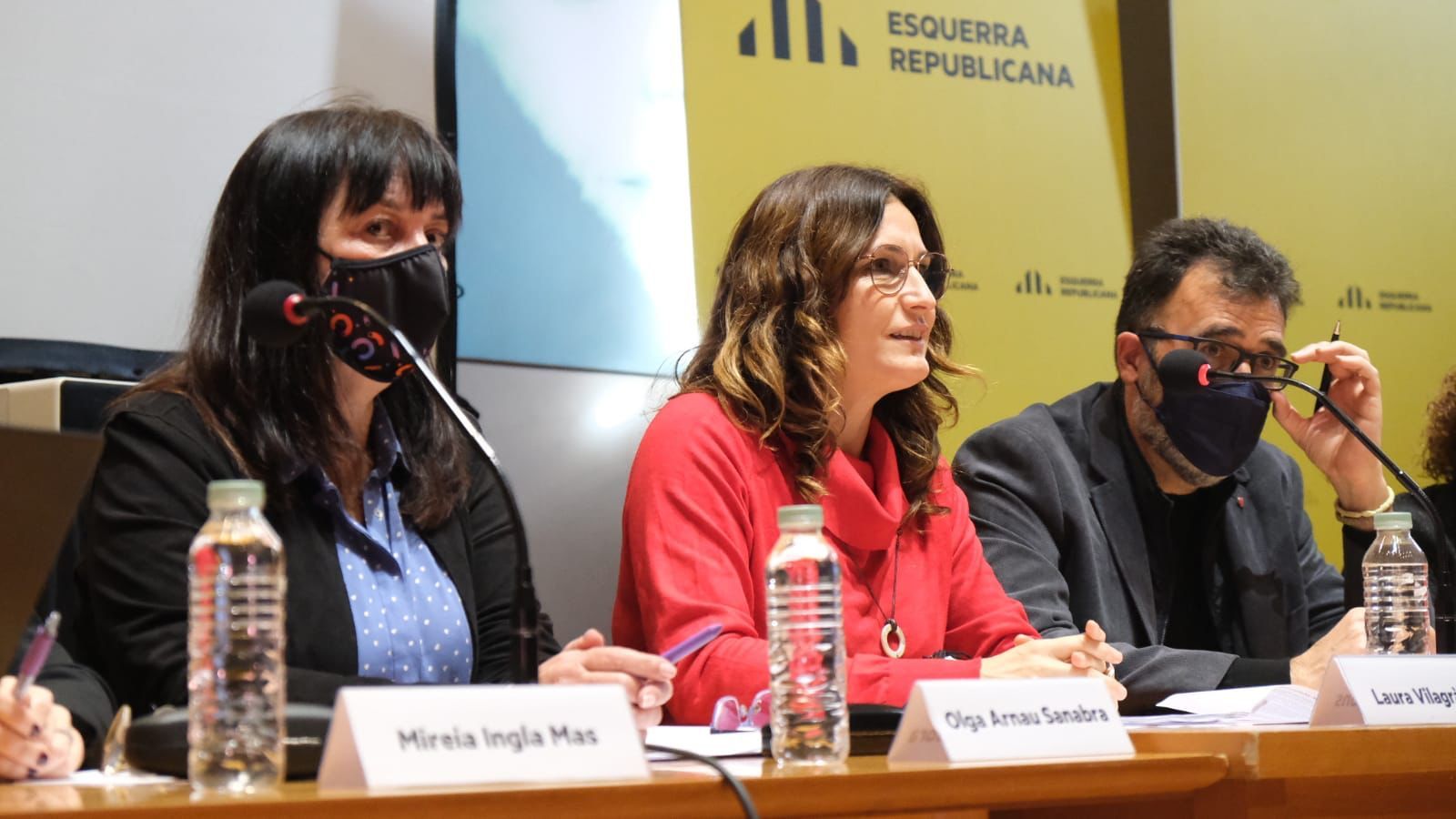 Al centre, la consellera Laura Vilagrà durant la taula institucional municipal d'ERC. FOTO: Ajuntament