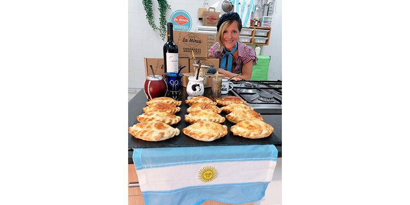 Mirta, l'ànima de l'establiment especialitzat en empanades argentines. FOTO: Cedida