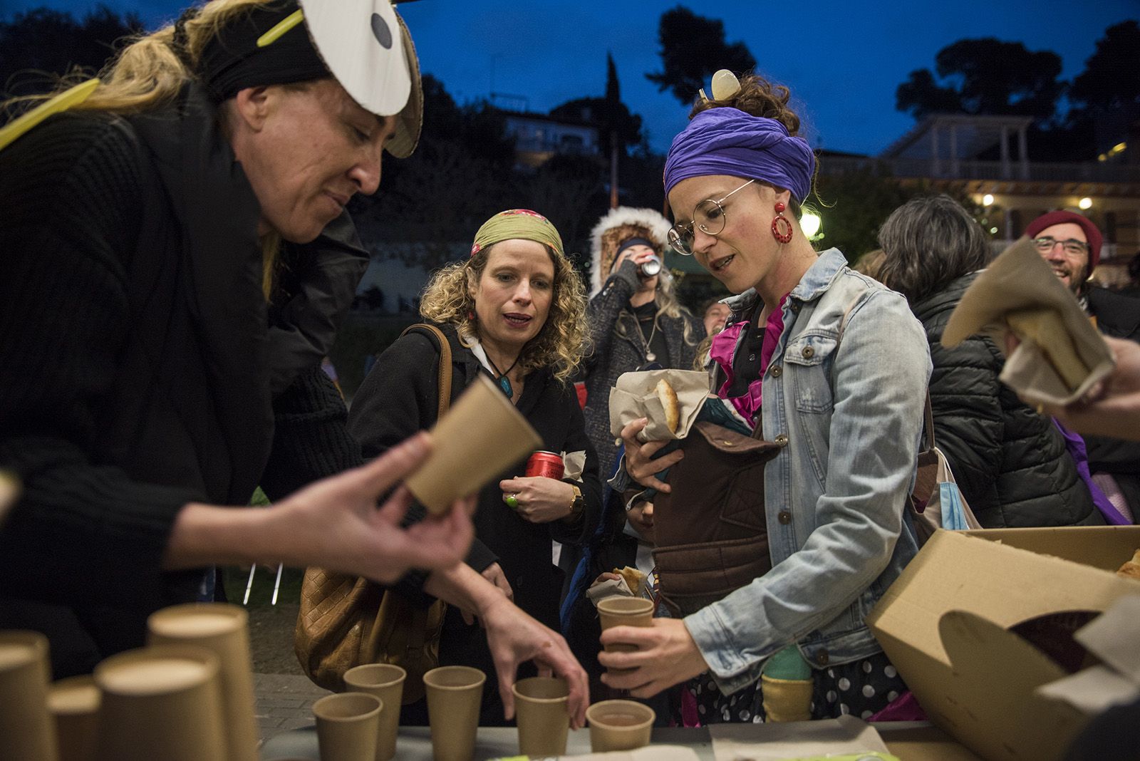 Carnaval a La Floresta: Xocolatada. Foto: Bernat Millet.