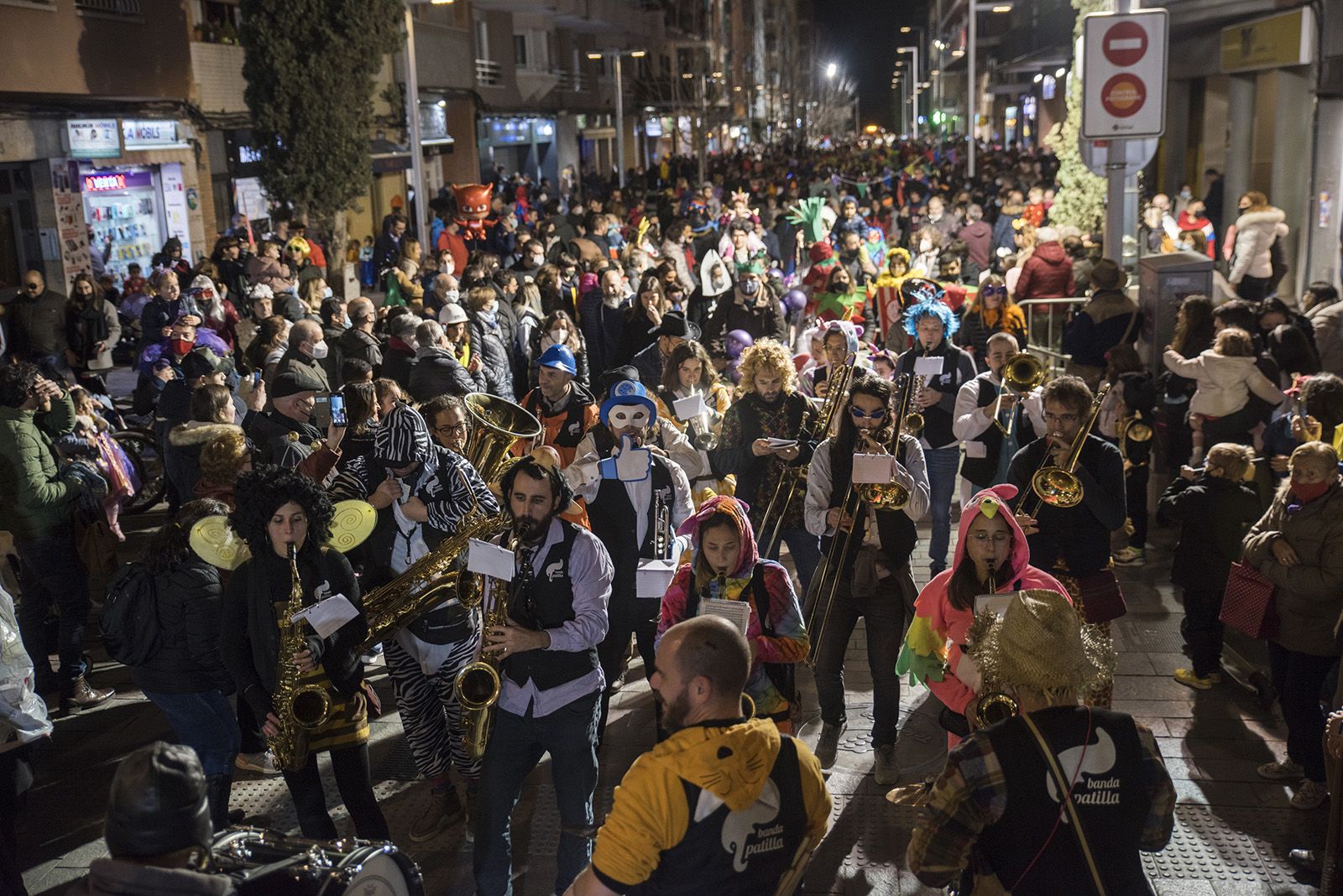 Rua de Comparses de Carnaval. Foto: Bernat Millet.